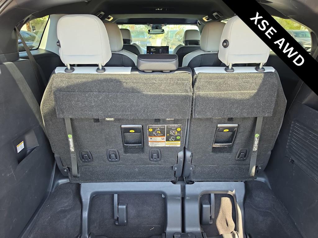 Thumbnail: 2025 Toyota Sienna - 12