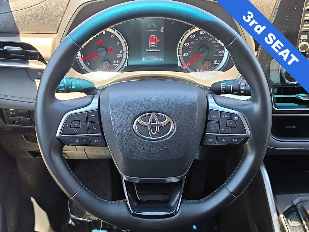 Thumbnail: 2021 Toyota Highlander - 14