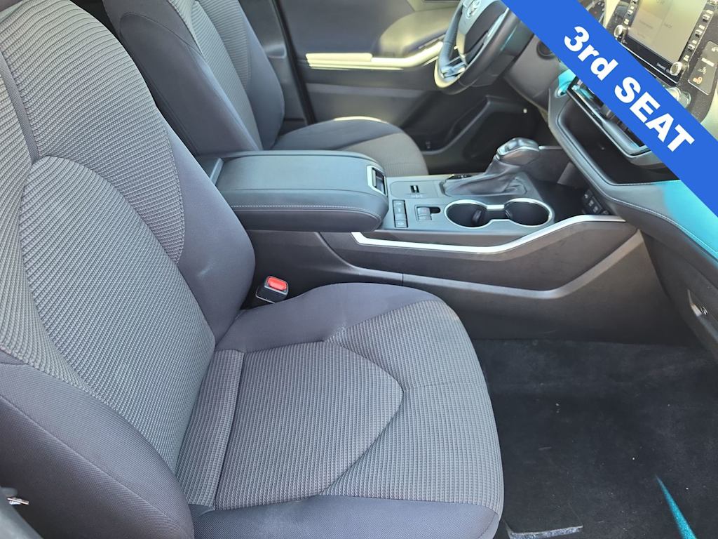 Thumbnail: 2021 Toyota Highlander - 12