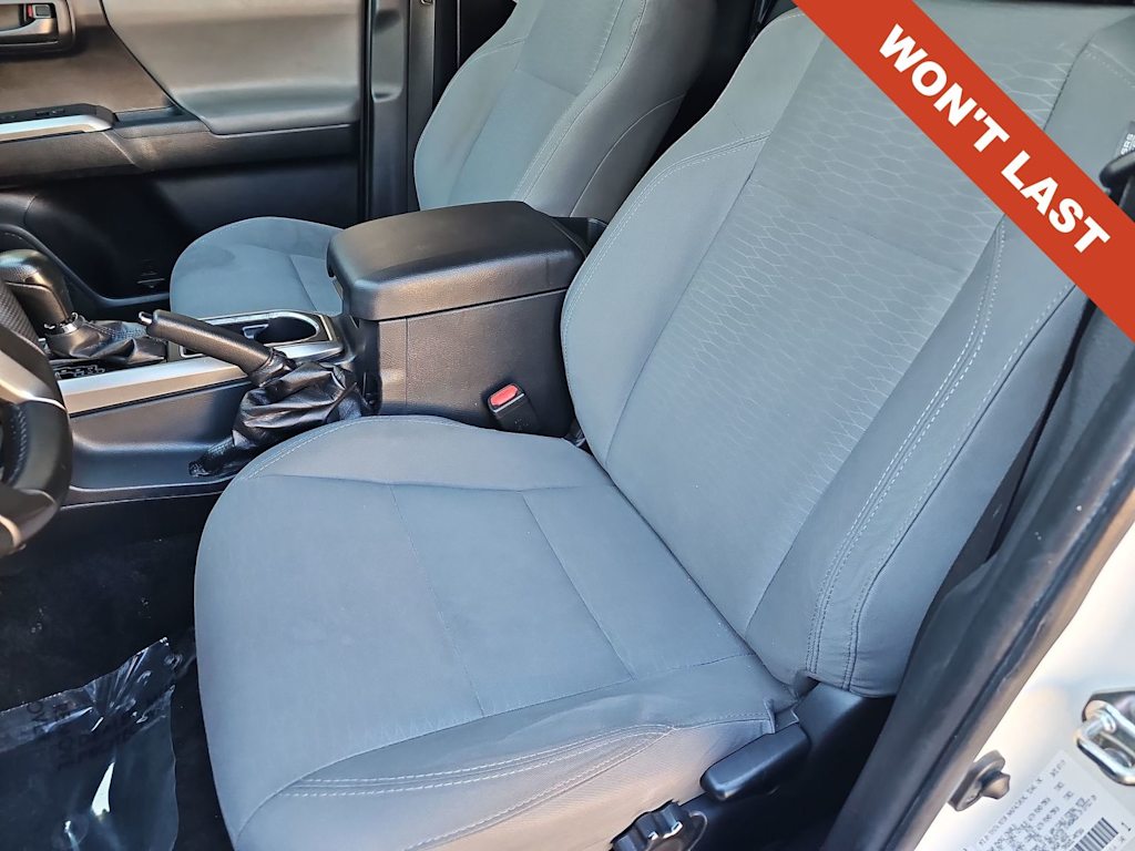 Thumbnail: 2019 Toyota Tacoma - 11