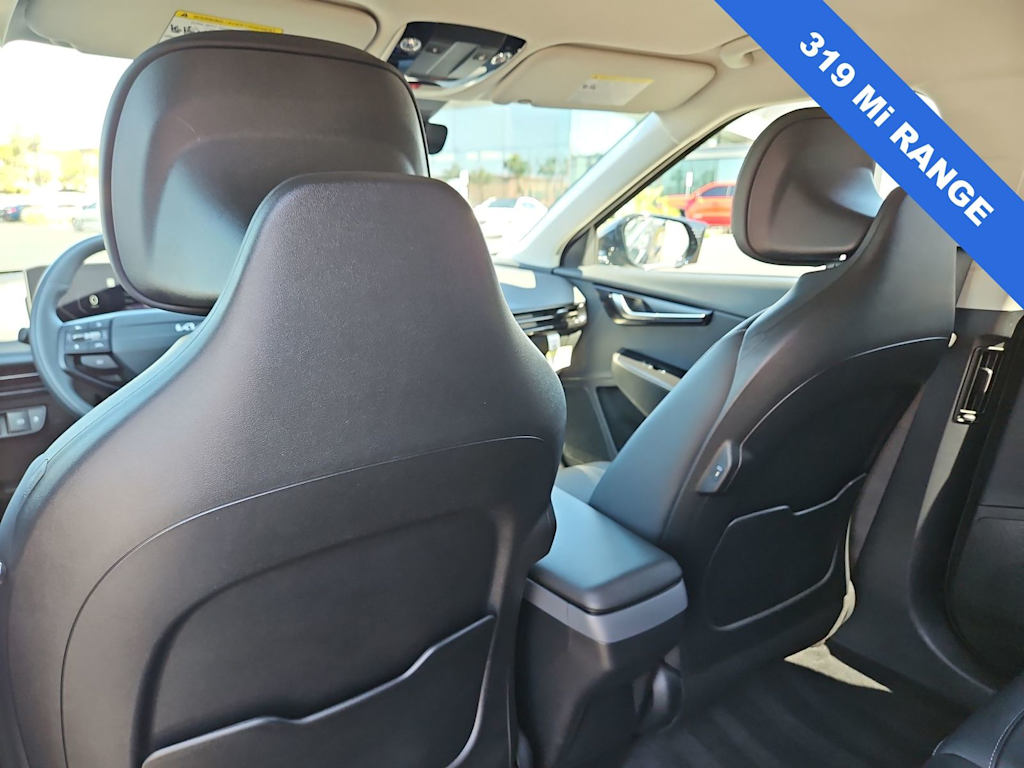 Thumbnail: 2025 Kia EV6 - 10