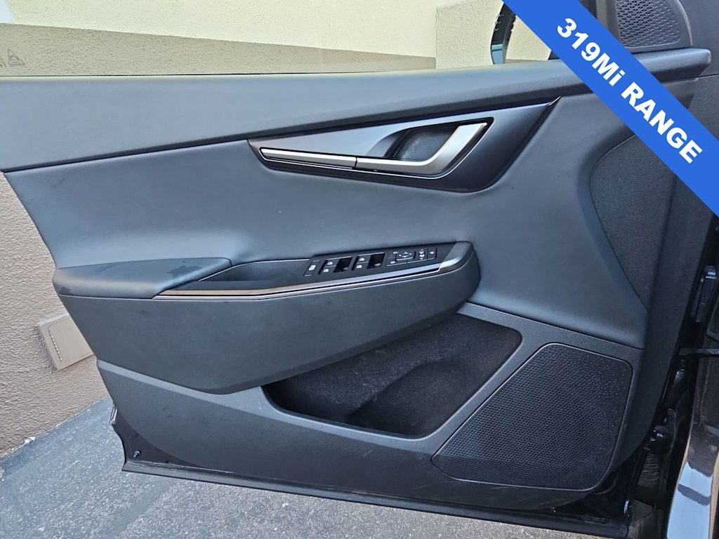 Thumbnail: 2025 Kia EV6 - 28