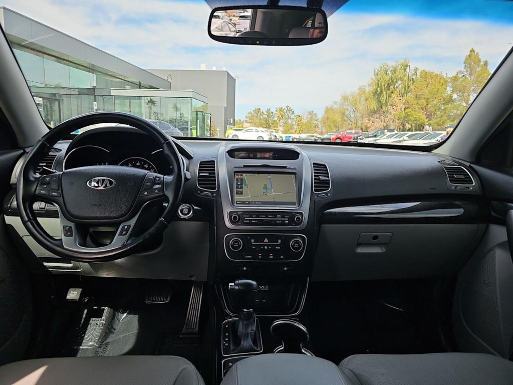 2015 Kia Sorento SX 9