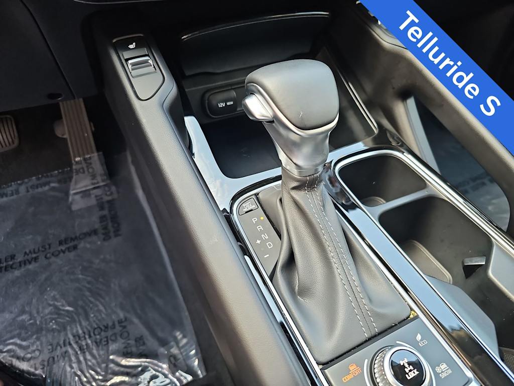 Thumbnail: 2025 Kia Telluride - 16