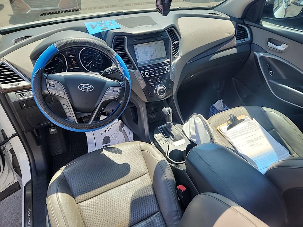 Thumbnail: 2017 Hyundai Santa Fe - 9
