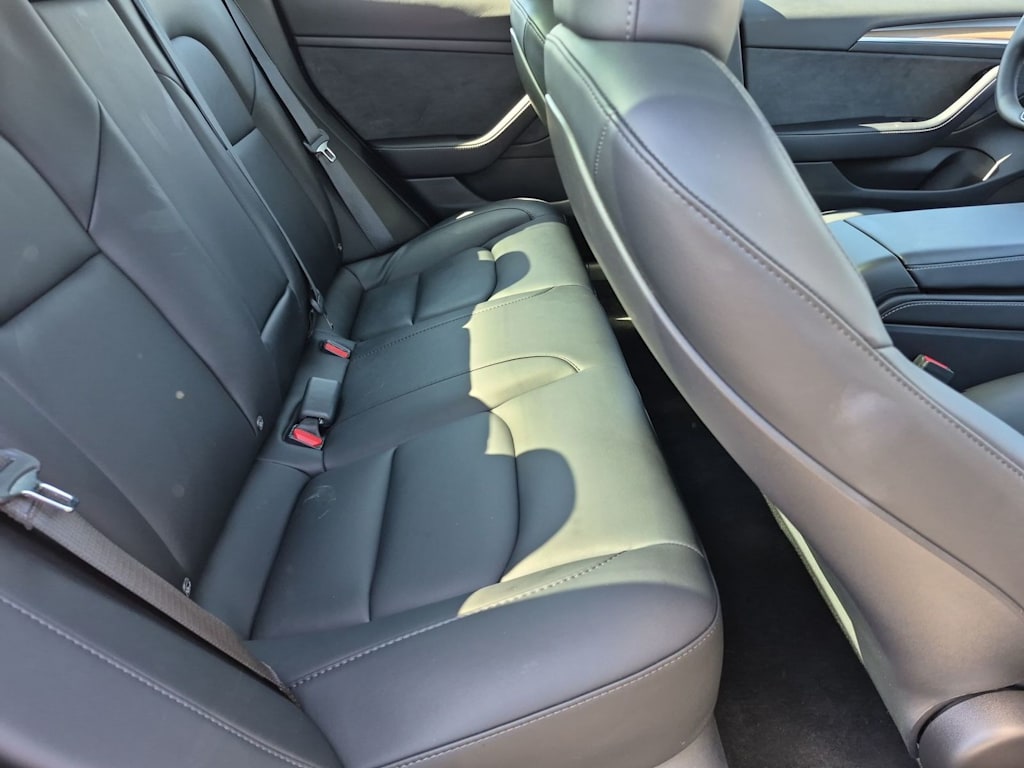Thumbnail: 2023 Tesla Model 3 - 12