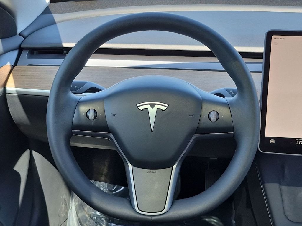 Thumbnail: 2023 Tesla Model 3 - 13