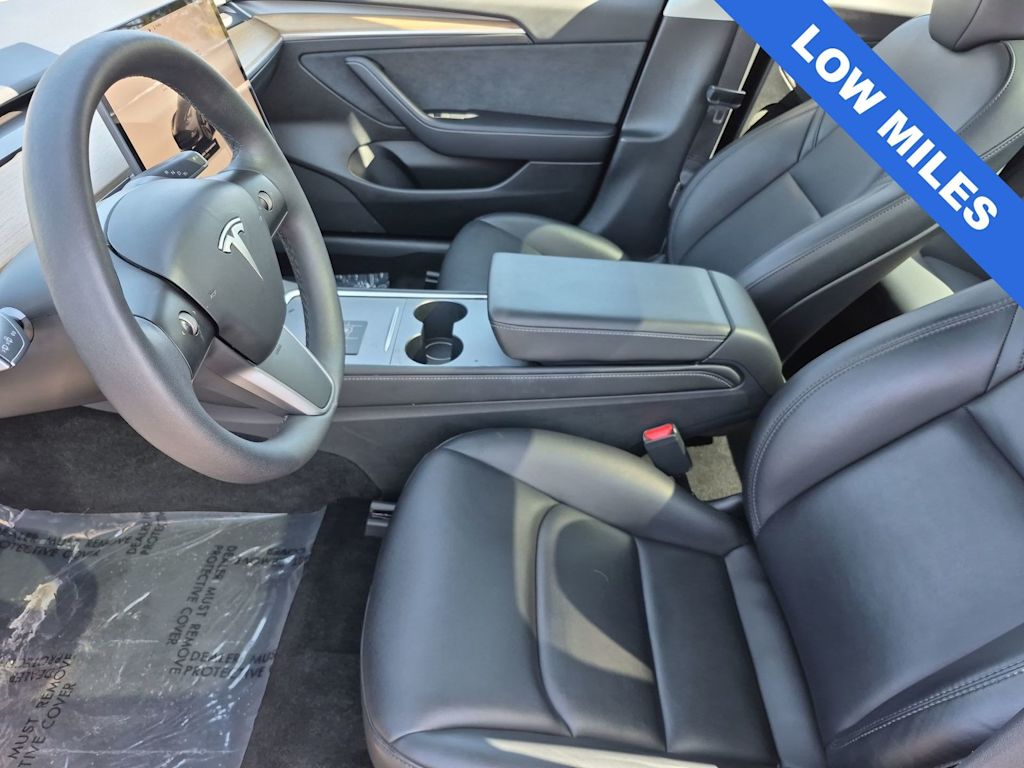 Thumbnail: 2023 Tesla Model 3 - 10
