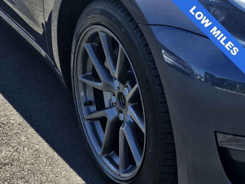 Thumbnail: 2023 Tesla Model 3 - 8