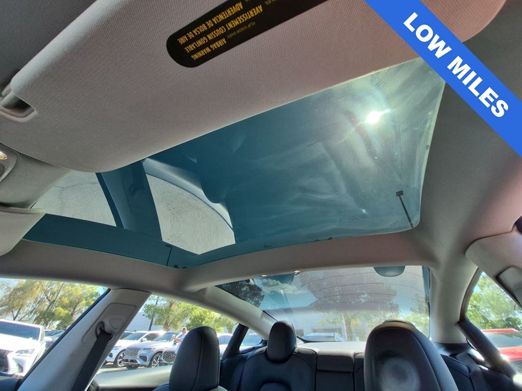 Thumbnail: 2023 Tesla Model 3 - 28
