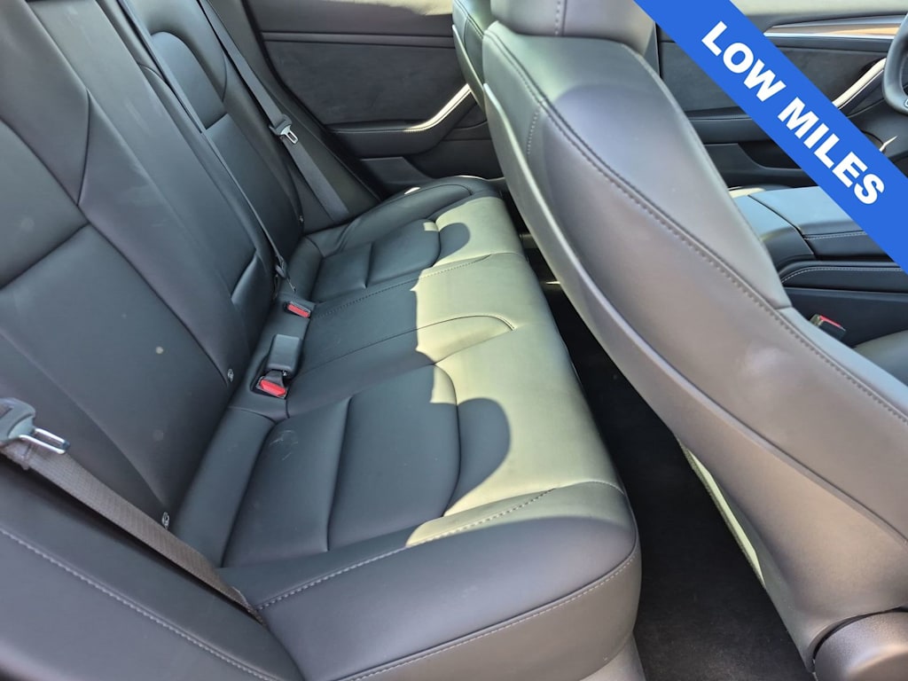 Thumbnail: 2023 Tesla Model 3 - 12