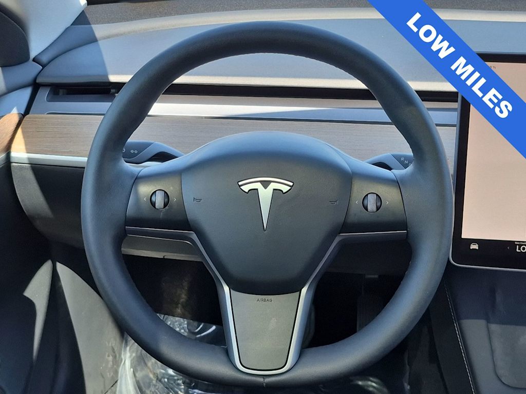 Thumbnail: 2023 Tesla Model 3 - 13