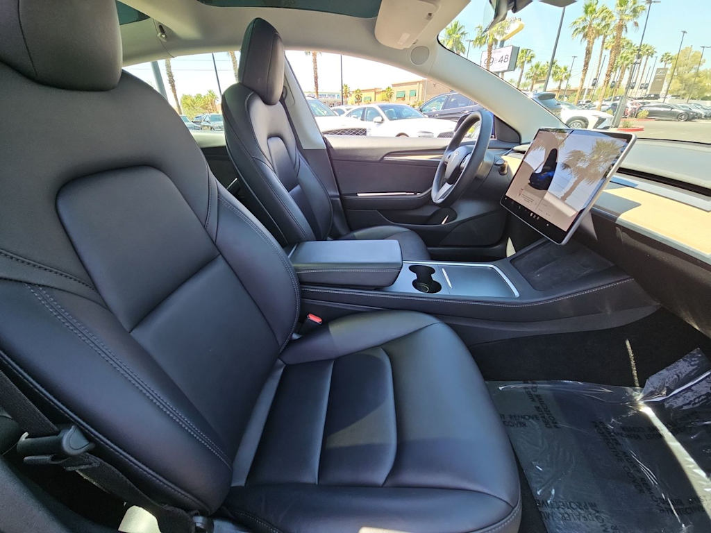 Thumbnail: 2022 Tesla Model 3 - 22