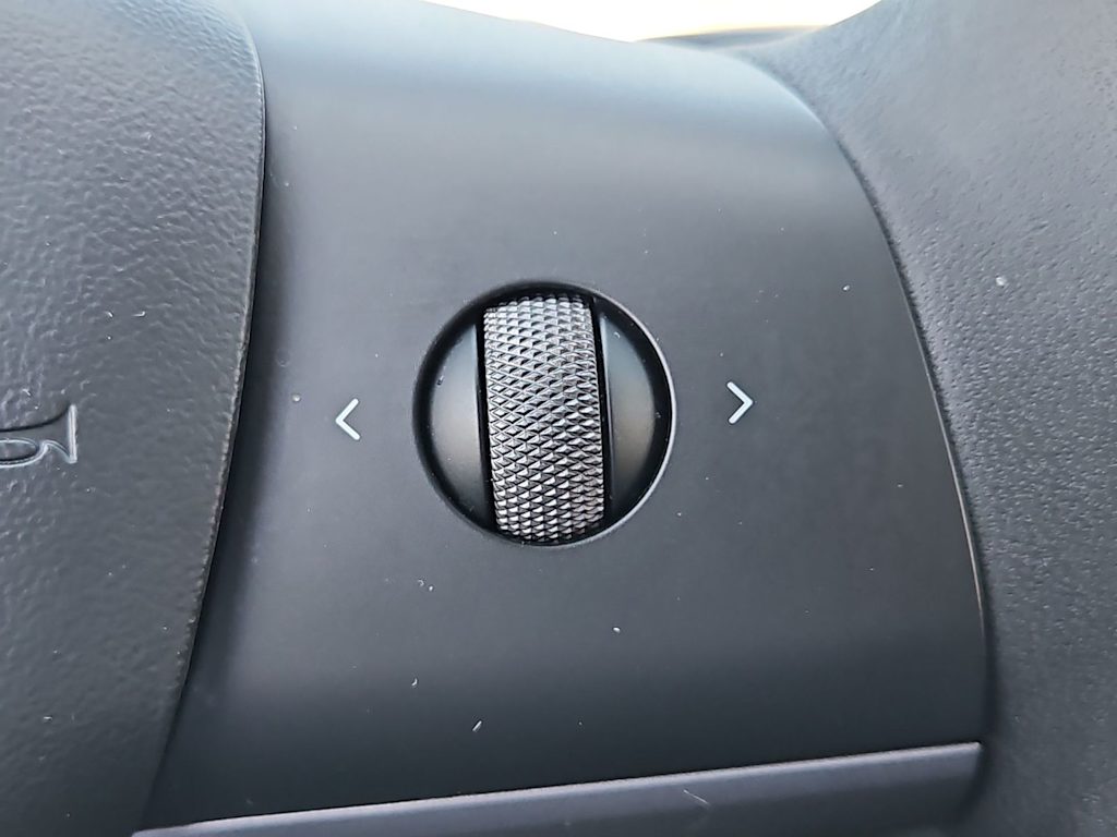 Thumbnail: 2022 Tesla Model 3 - 29
