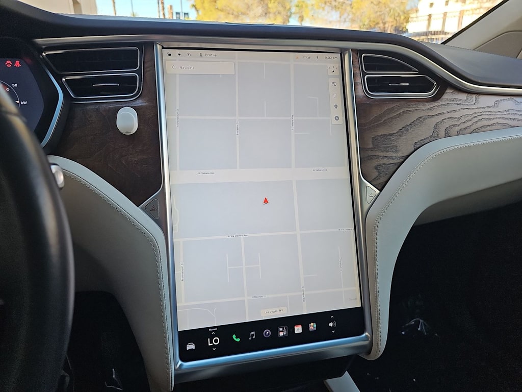 Thumbnail: 2018 Tesla Model X - 26