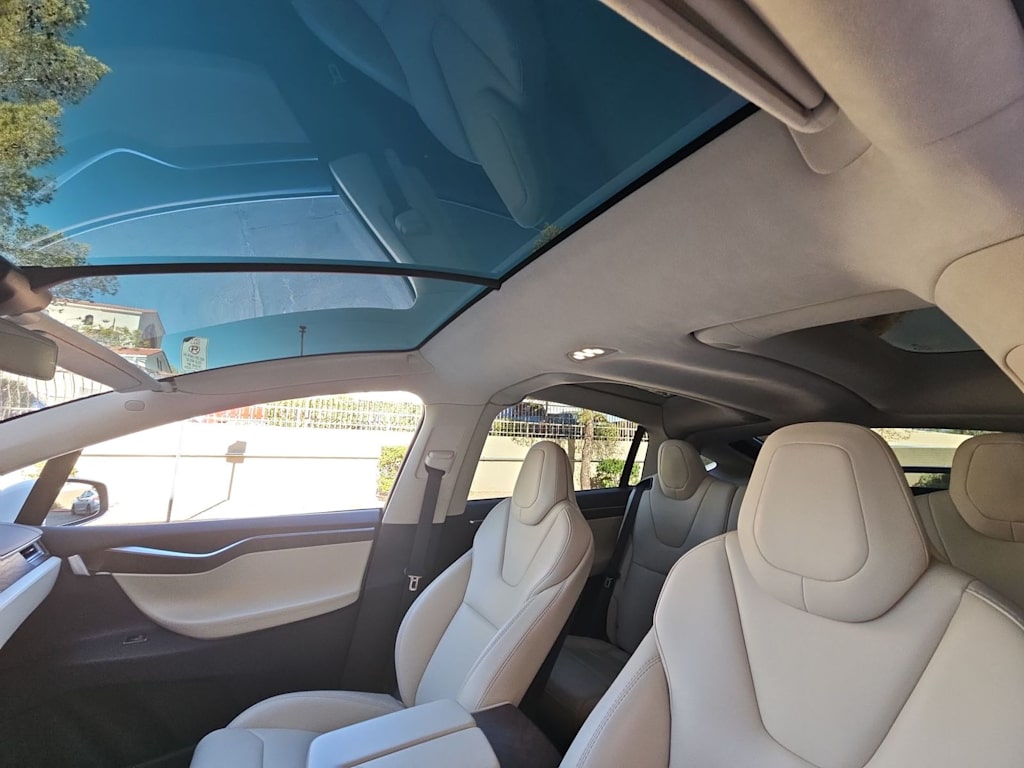 Thumbnail: 2018 Tesla Model X - 28