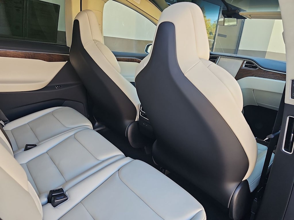 Thumbnail: 2018 Tesla Model X - 11