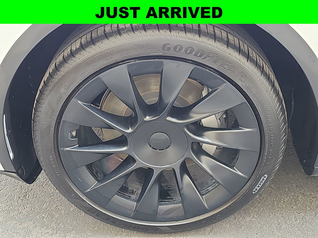 Thumbnail: 2021 Tesla Model Y - 4
