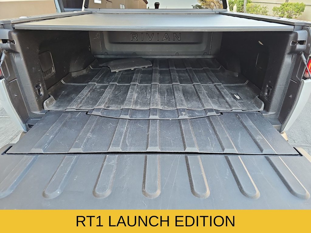 Thumbnail: 2022 Rivian R1T - 13