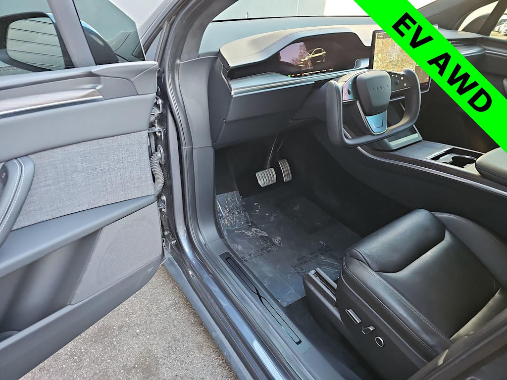Thumbnail: 2023 Tesla Model X - 9