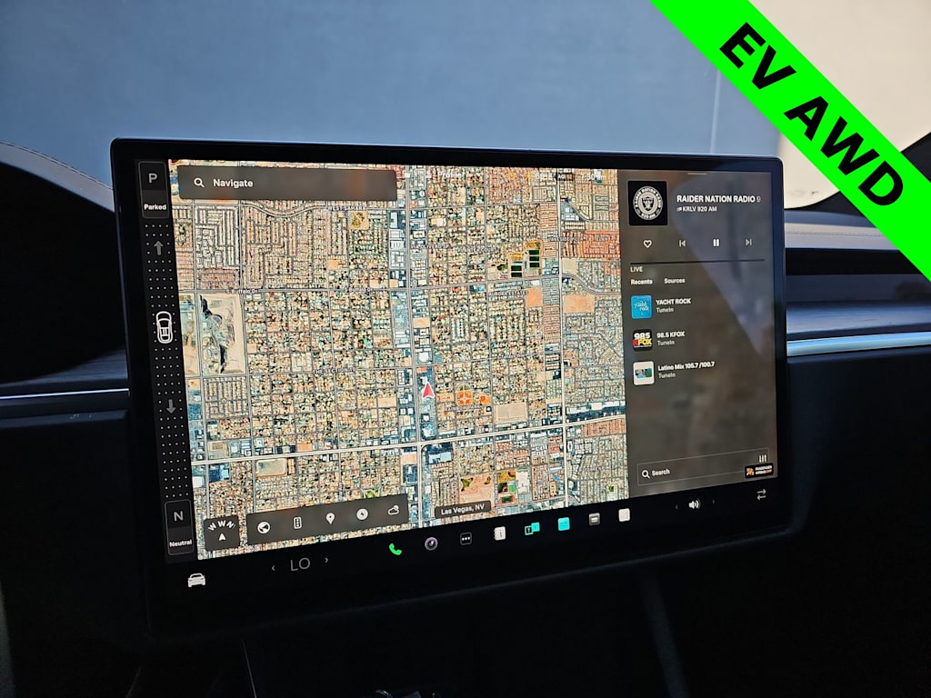 Thumbnail: 2023 Tesla Model X - 26