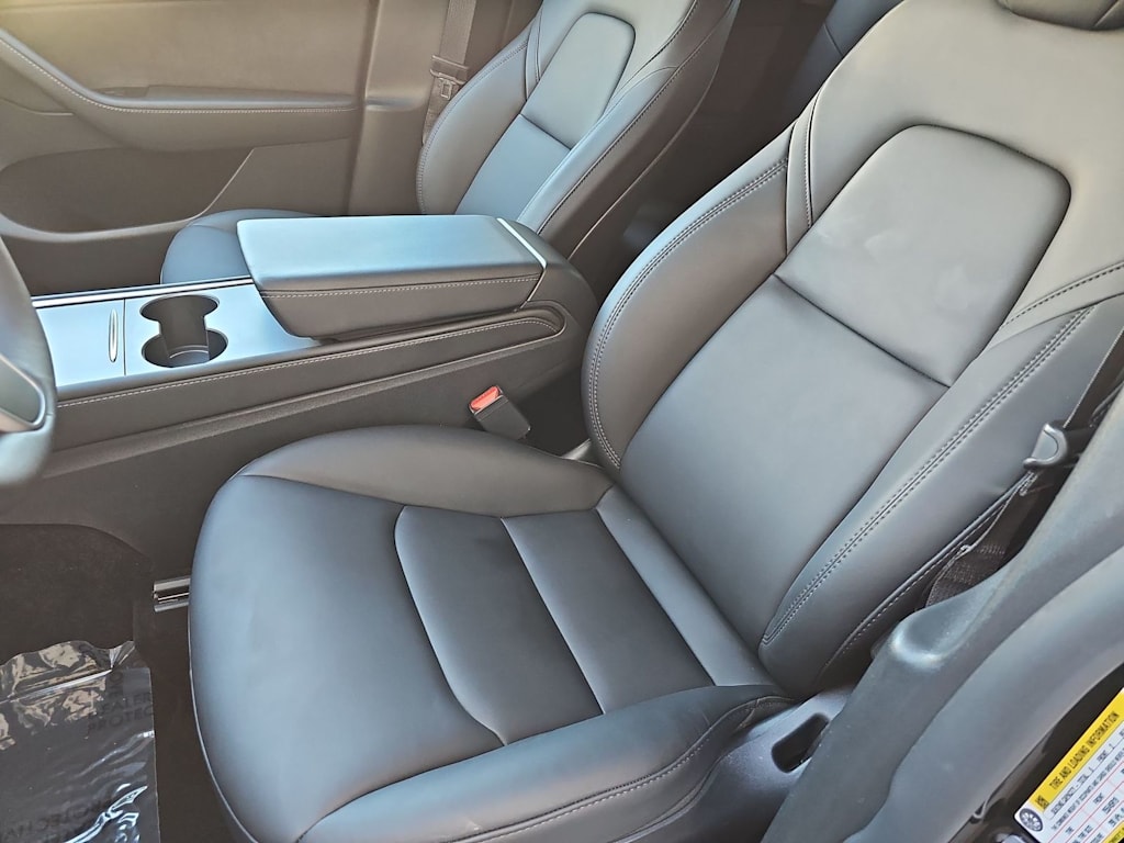 Thumbnail: 2023 Tesla Model Y - 11
