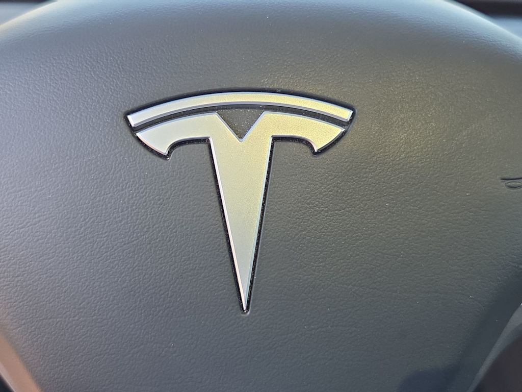 Thumbnail: 2023 Tesla Model Y - 7