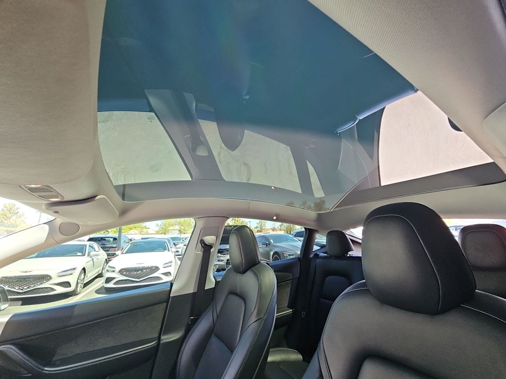 Thumbnail: 2022 Tesla Model Y - 28