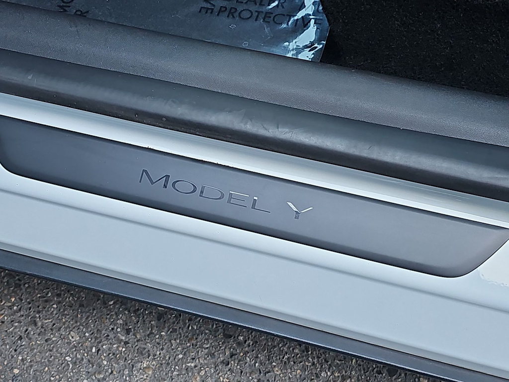 Thumbnail: 2022 Tesla Model Y - 7