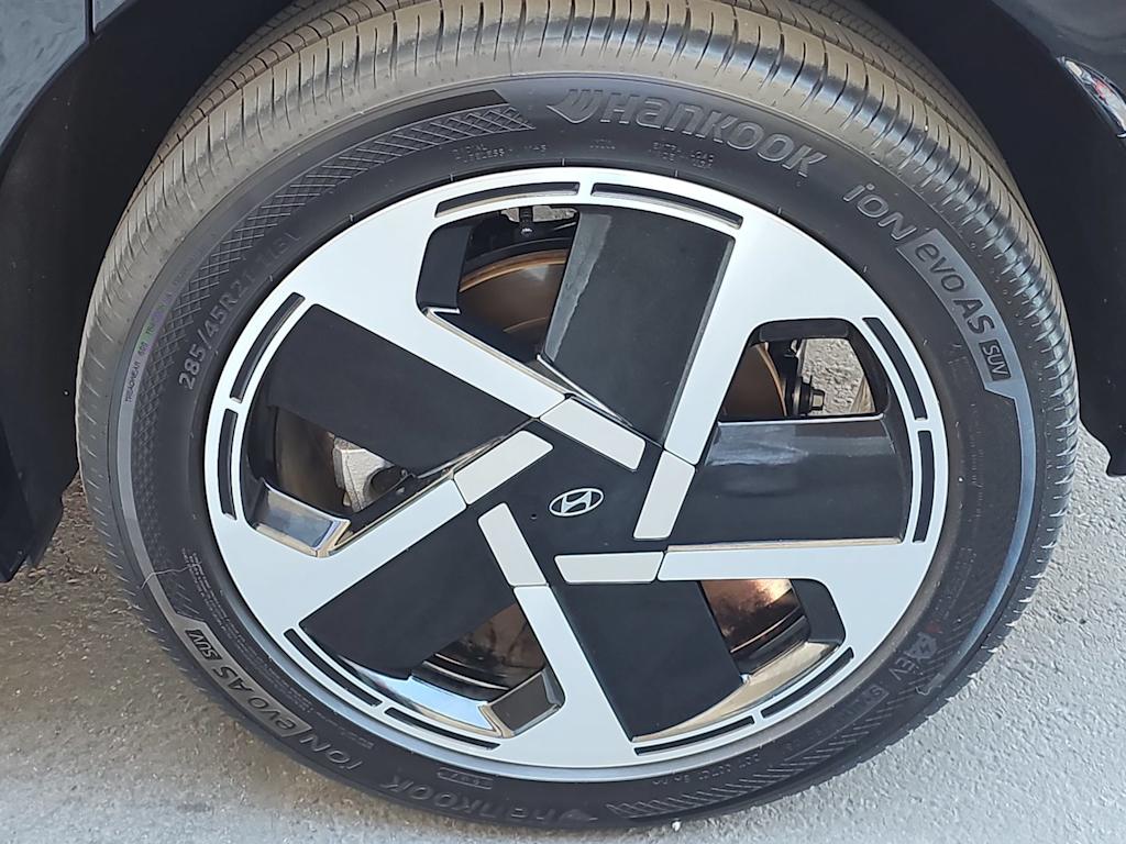 Thumbnail: 2026 Hyundai Ioniq - 8