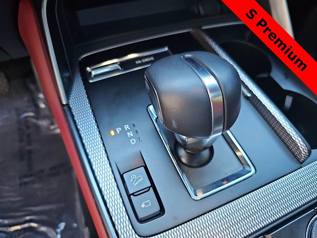 Thumbnail: 2025 Mazda CX-70 - 16