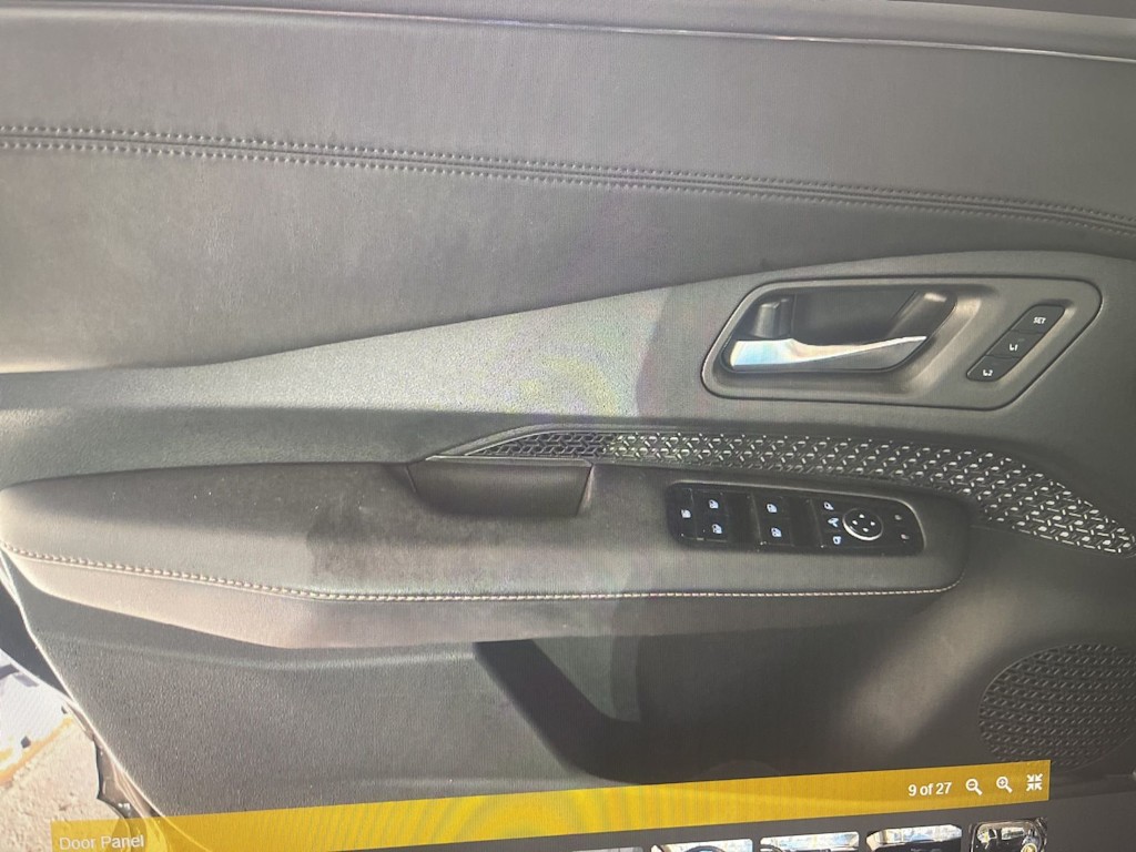 Thumbnail: 2023 Nissan Ariya - 12