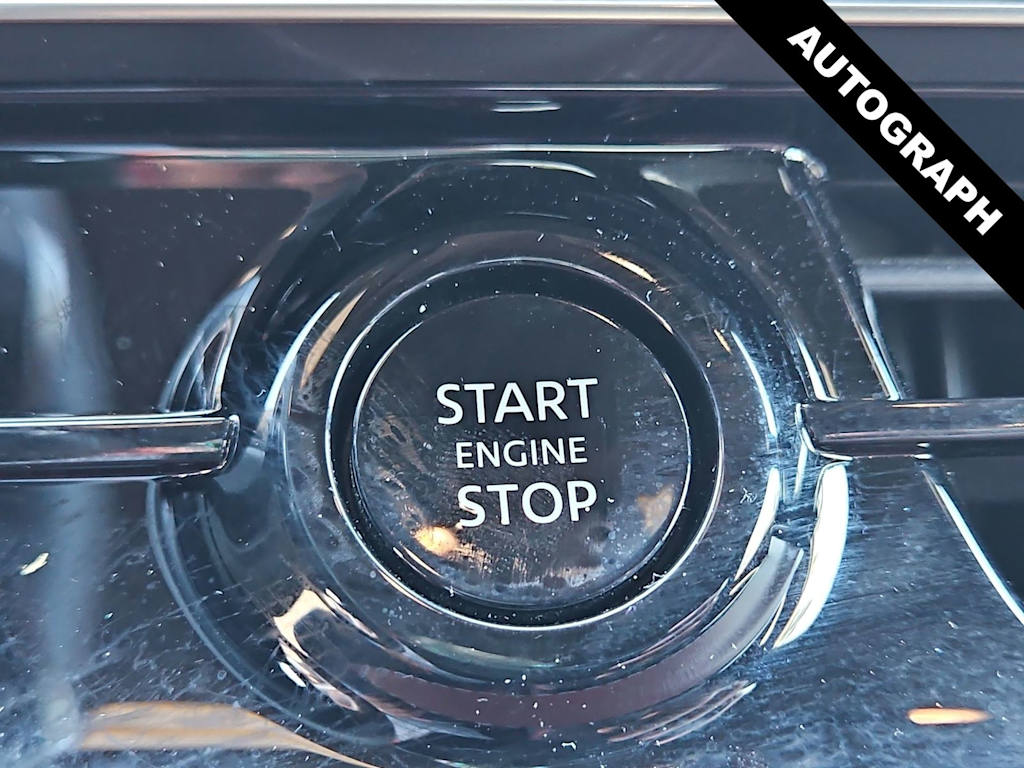 Thumbnail: 2025 INFINITI QX80 - 25
