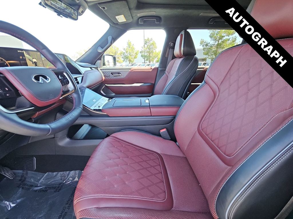 Thumbnail: 2025 INFINITI QX80 - 11