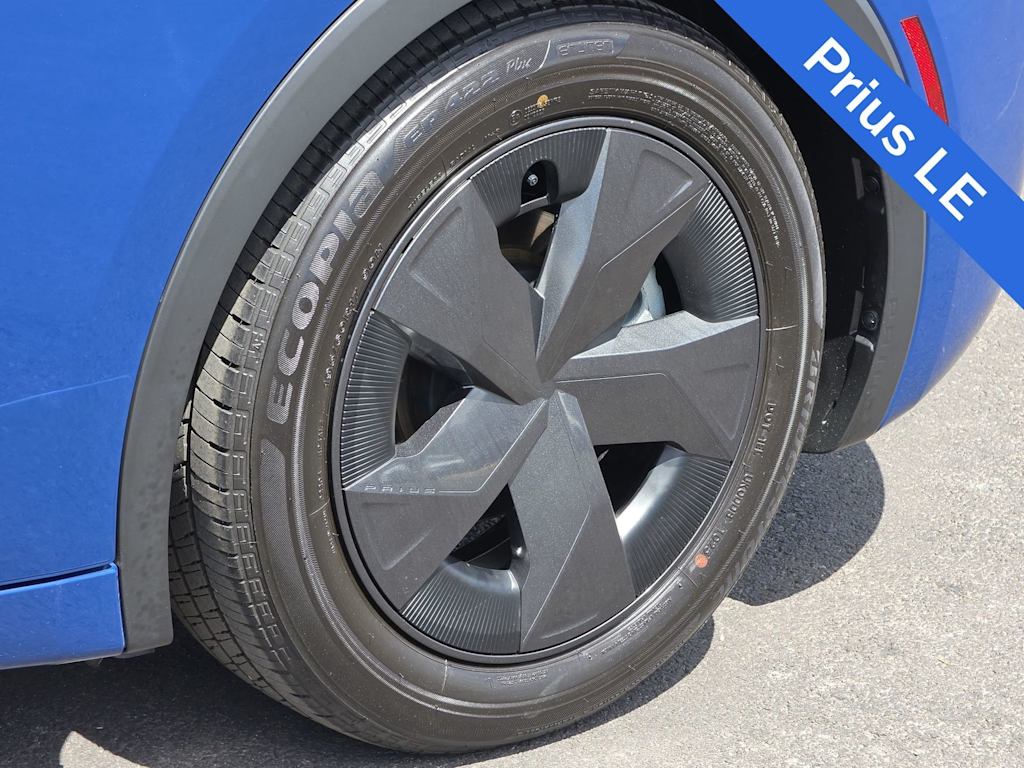 Thumbnail: 2023 Toyota Prius - 7