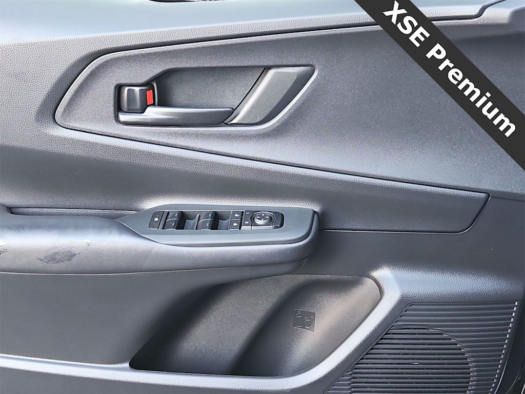 Thumbnail: 2023 Toyota Prius Prime - 28