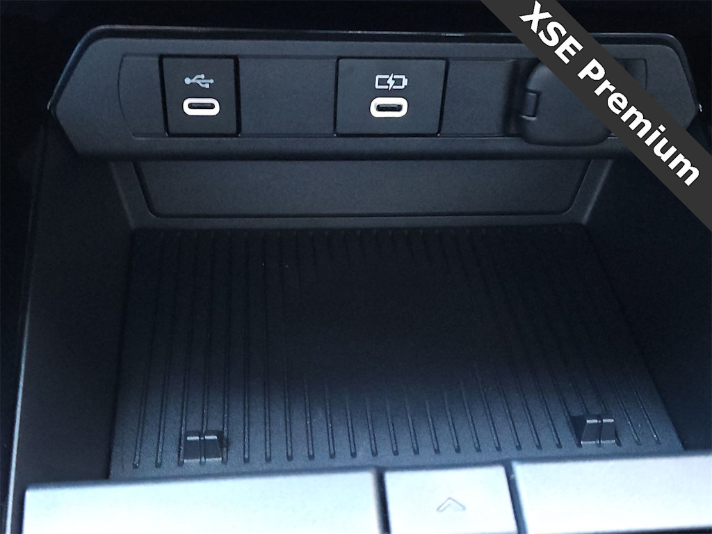 Thumbnail: 2023 Toyota Prius Prime - 26