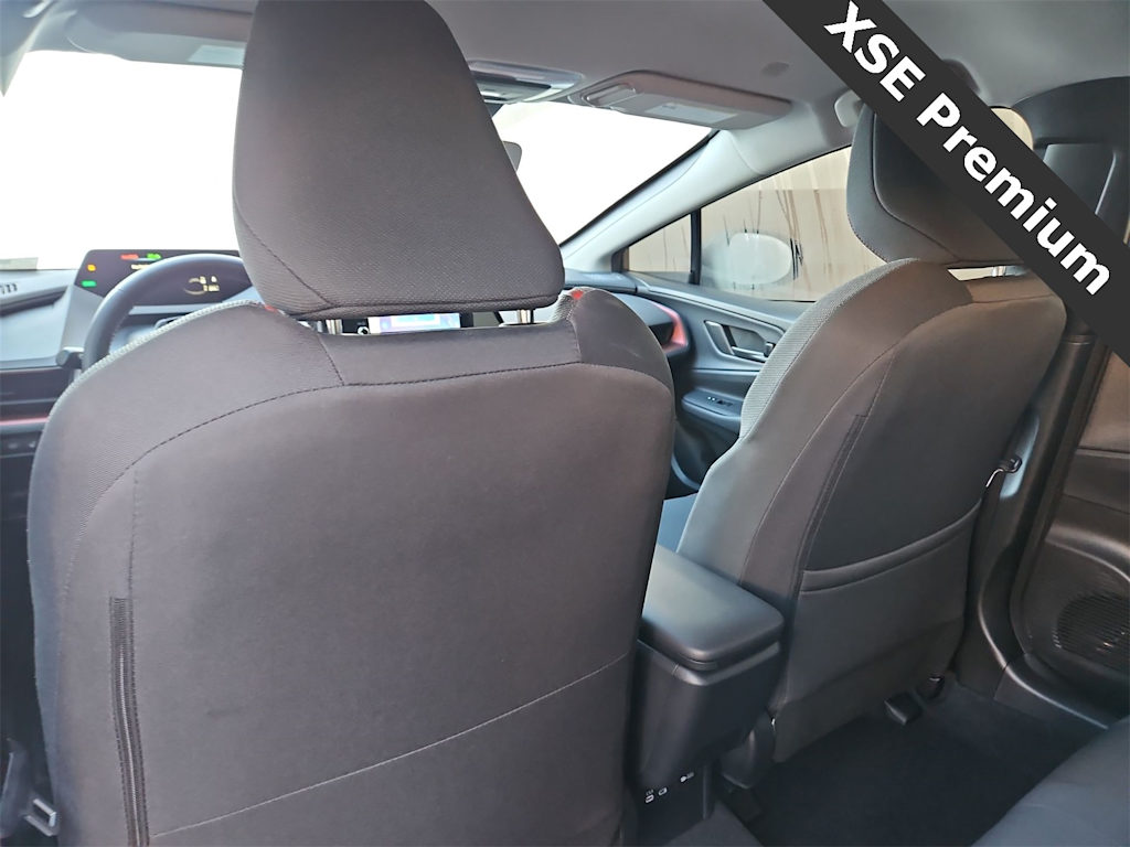 Thumbnail: 2023 Toyota Prius Prime - 10