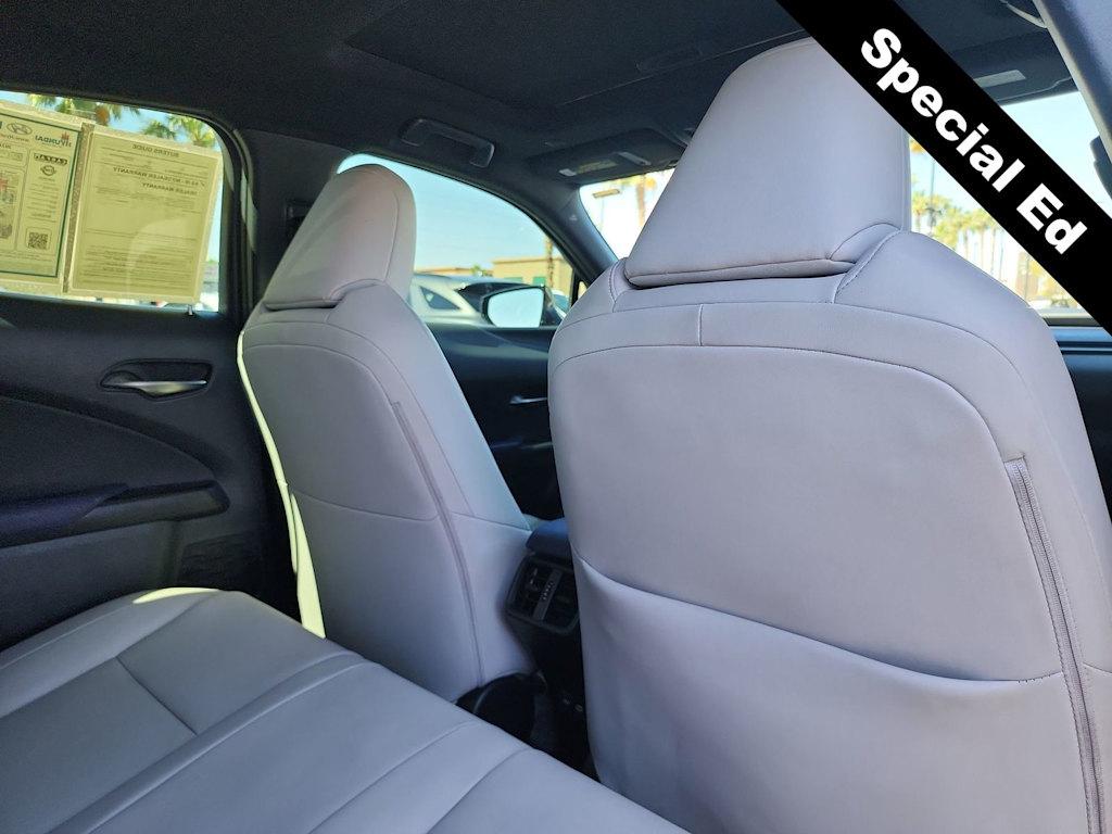 Thumbnail: 2021 Lexus UX - 12