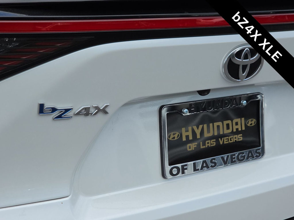 Thumbnail: 2023 Toyota bZ4X - 7