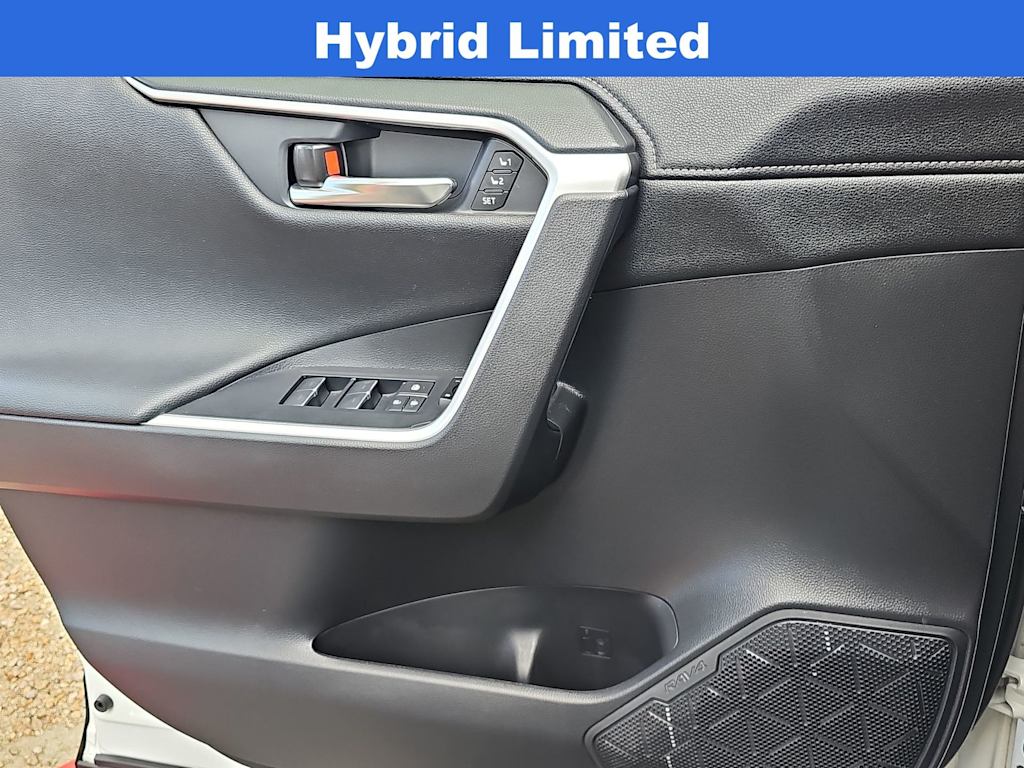 Thumbnail: 2022 Toyota RAV4 - 27