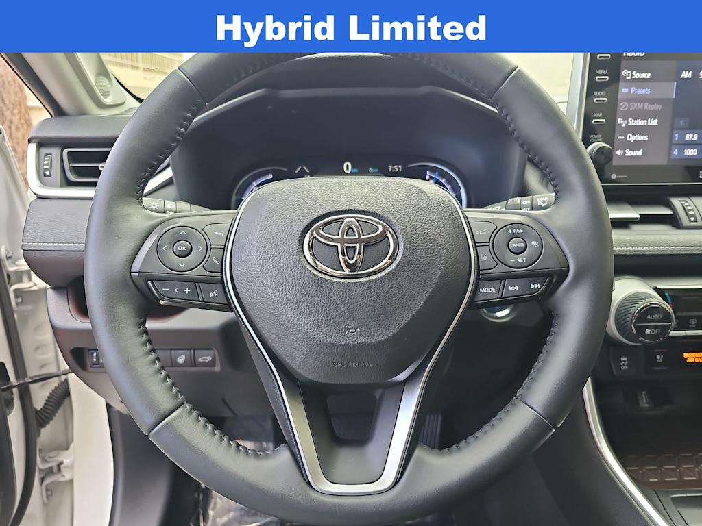 Thumbnail: 2022 Toyota RAV4 - 14