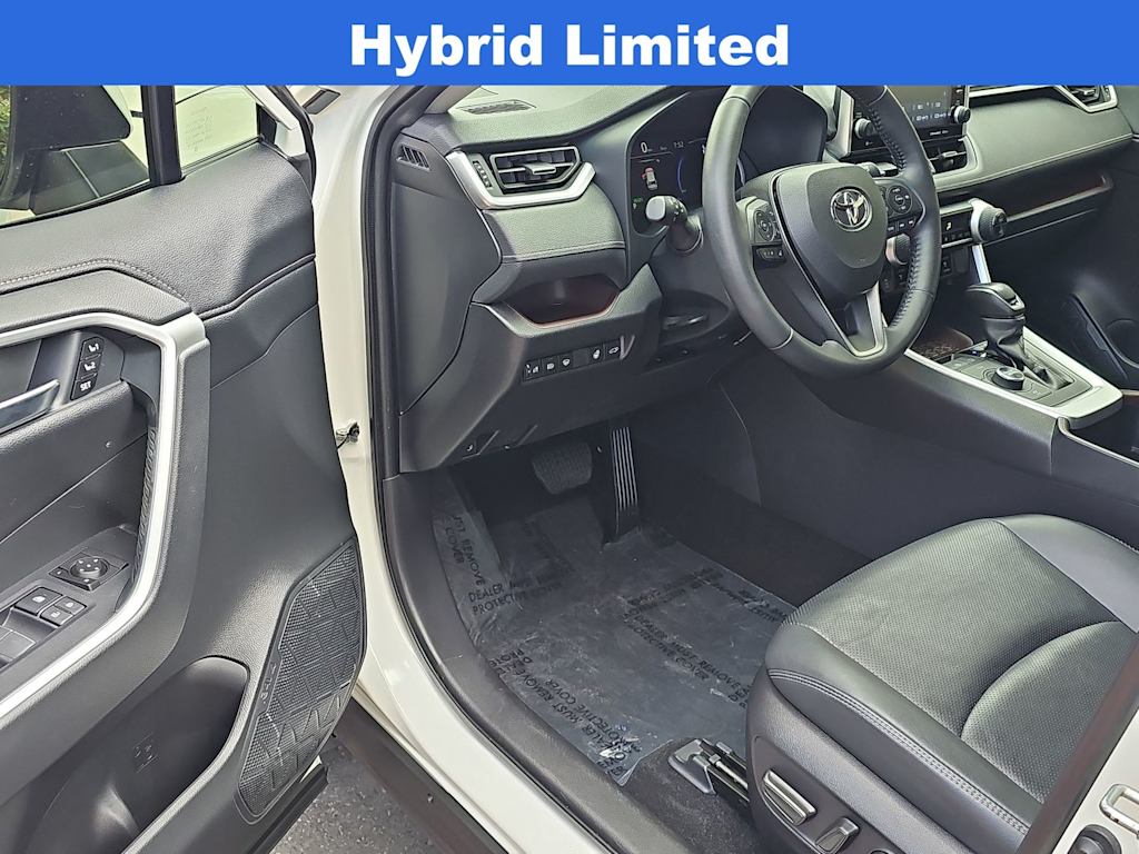 Thumbnail: 2022 Toyota RAV4 - 2