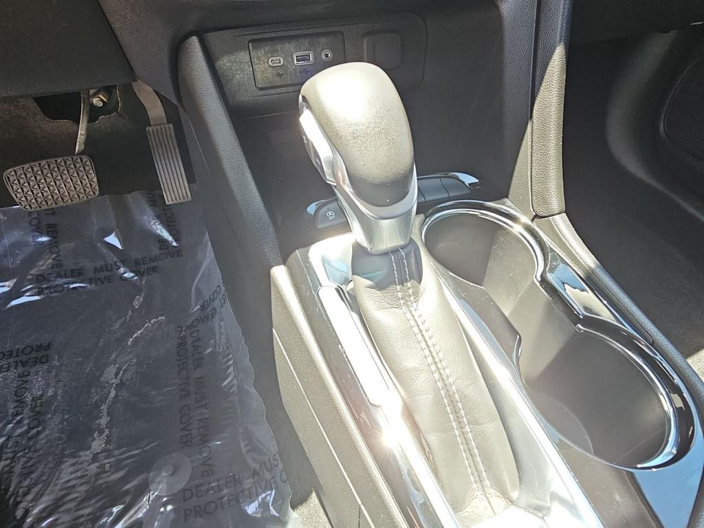 Thumbnail: 2021 Buick Encore GX - 15