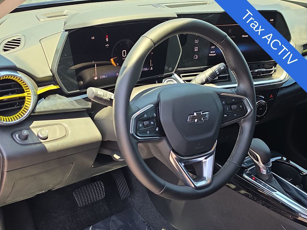 Thumbnail: 2024 Chevrolet Trax - 2