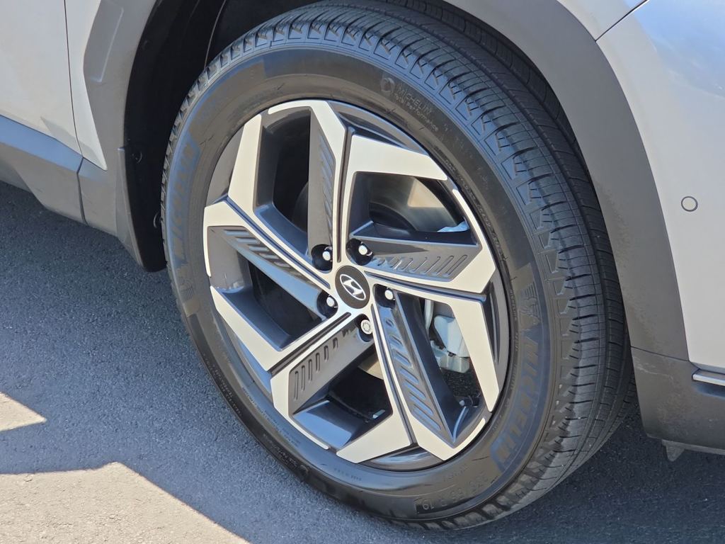 Thumbnail: 2022 Hyundai Tucson - 8