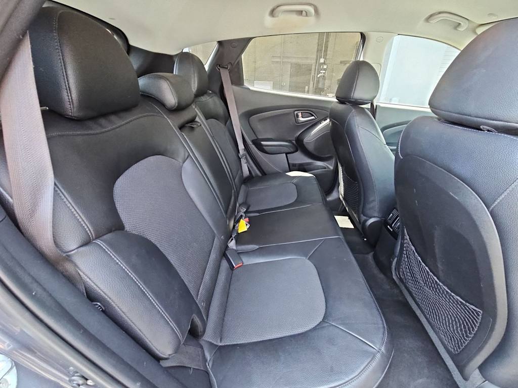 Thumbnail: 2014 Hyundai Tucson - 23