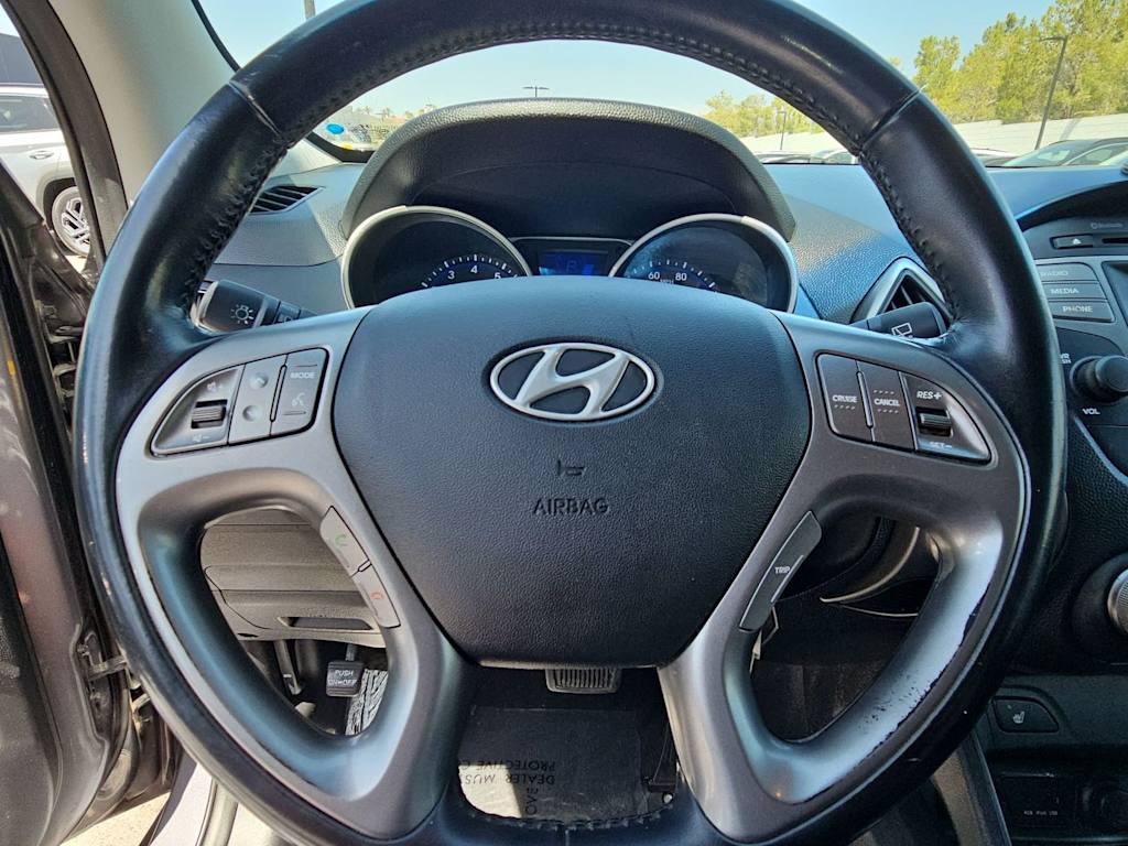 Thumbnail: 2014 Hyundai Tucson - 14