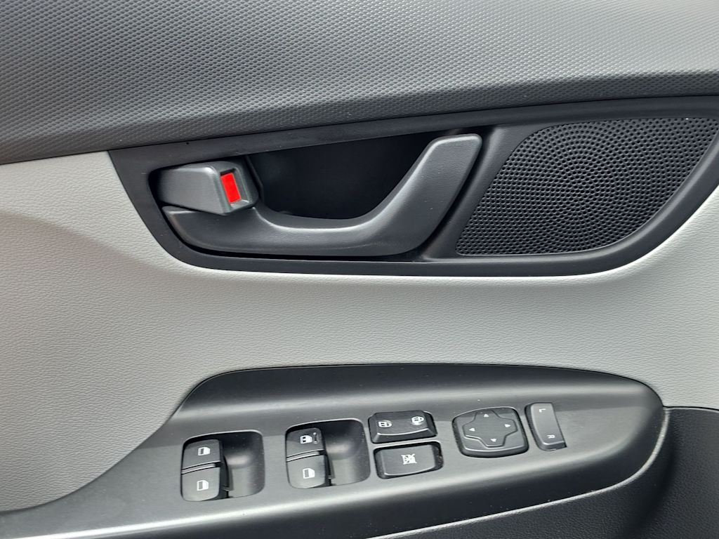 Thumbnail: 2022 Hyundai Kona - 30