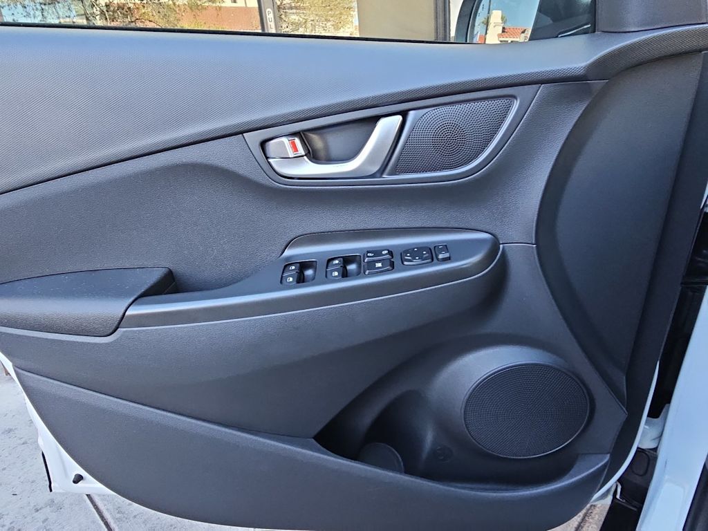 Thumbnail: 2023 Hyundai Kona - 28